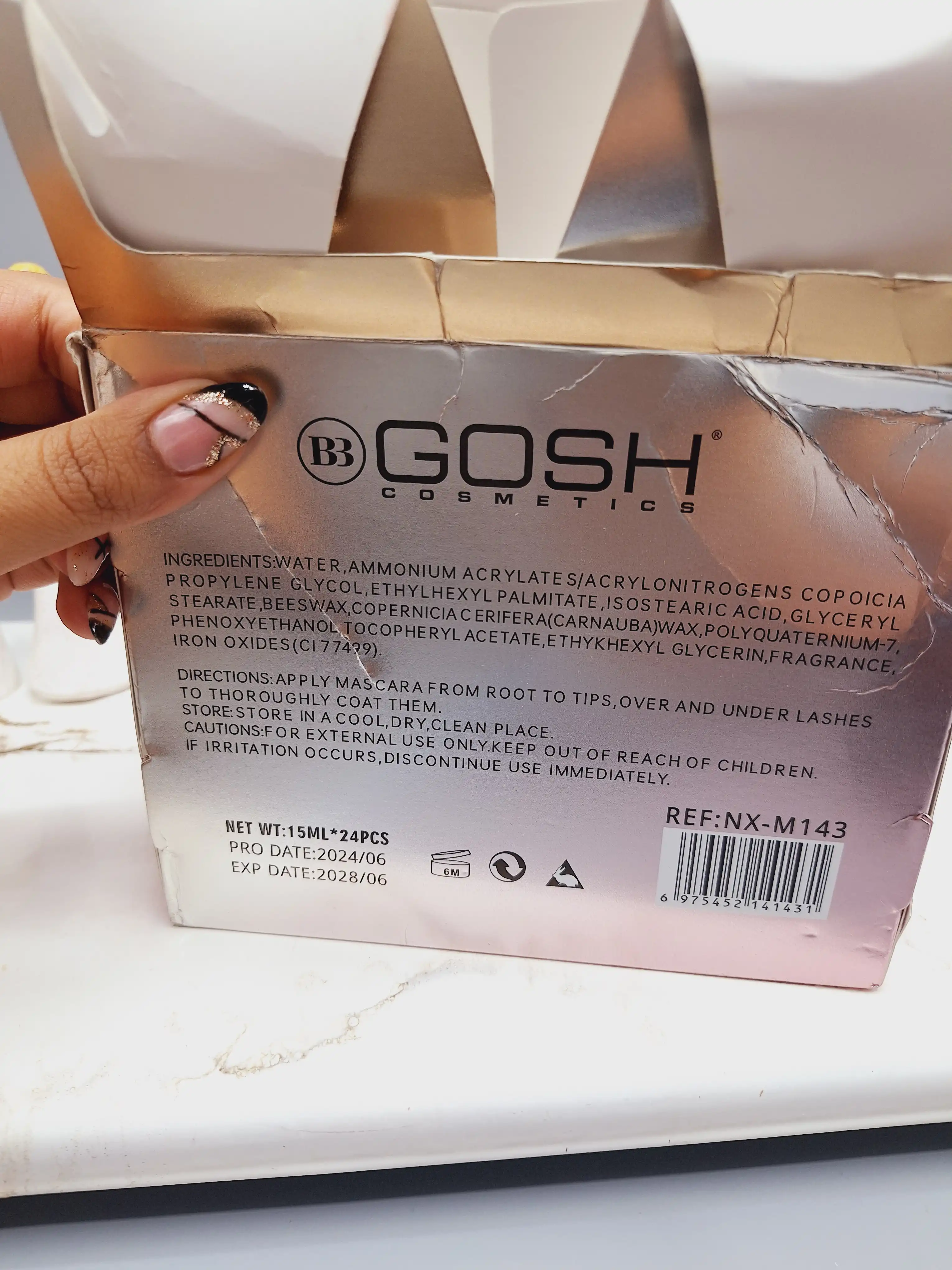 ریمل حجم دهنده و پر پشت کننده GOSH کد M143