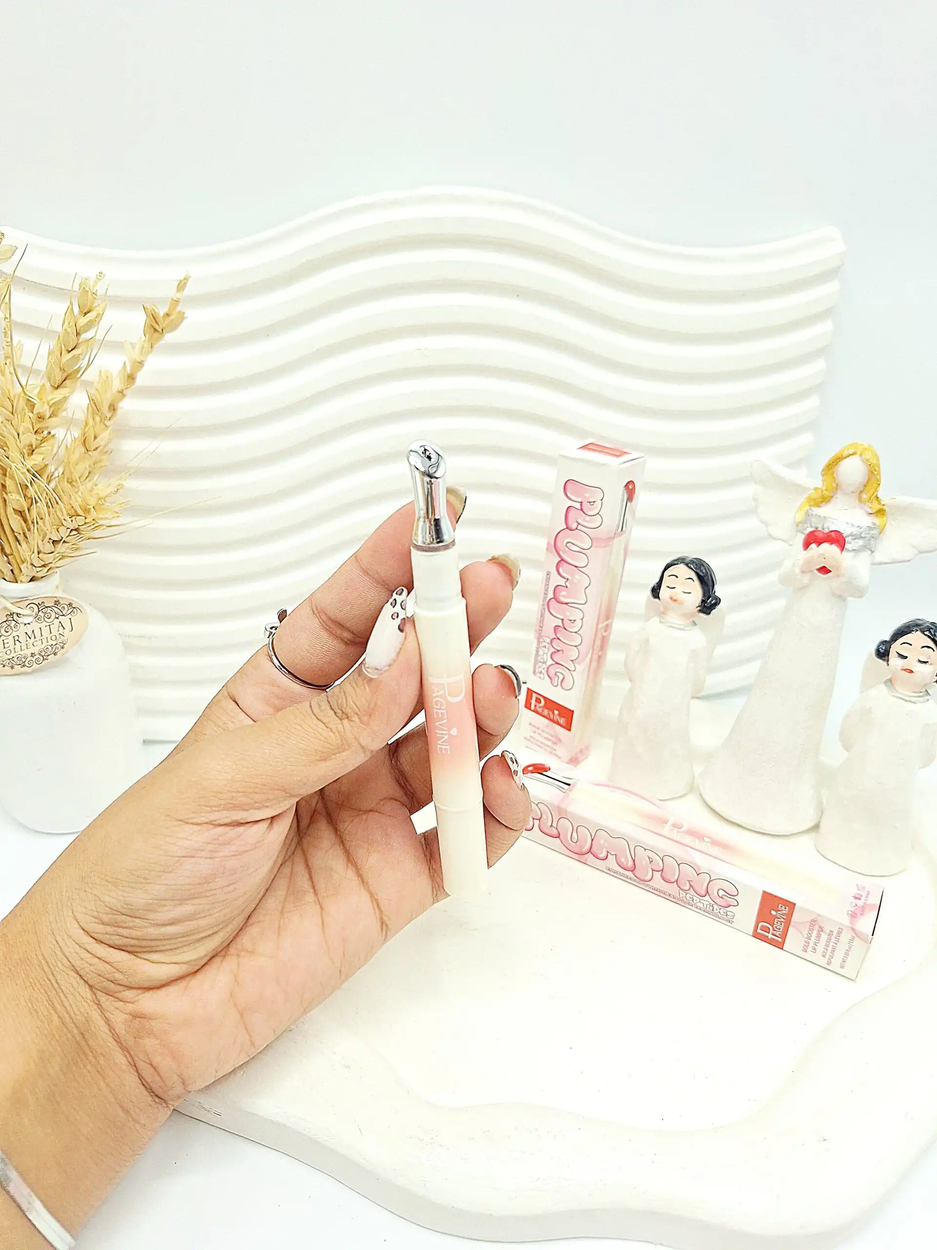 رژ لب کره ای چرخشی پیجواین PIGEVINE کد 0826